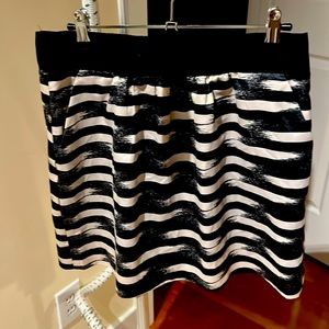 Gap size 4 skirt
